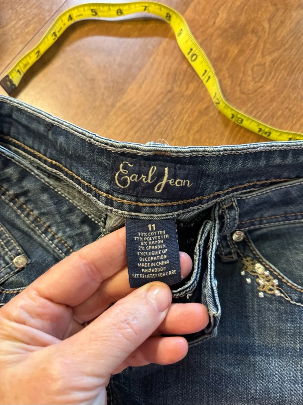 Earl Jeans medium wash